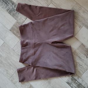 32 Degrees Women's Size Small Plush Velvet Fleece Soft Purple Leggings